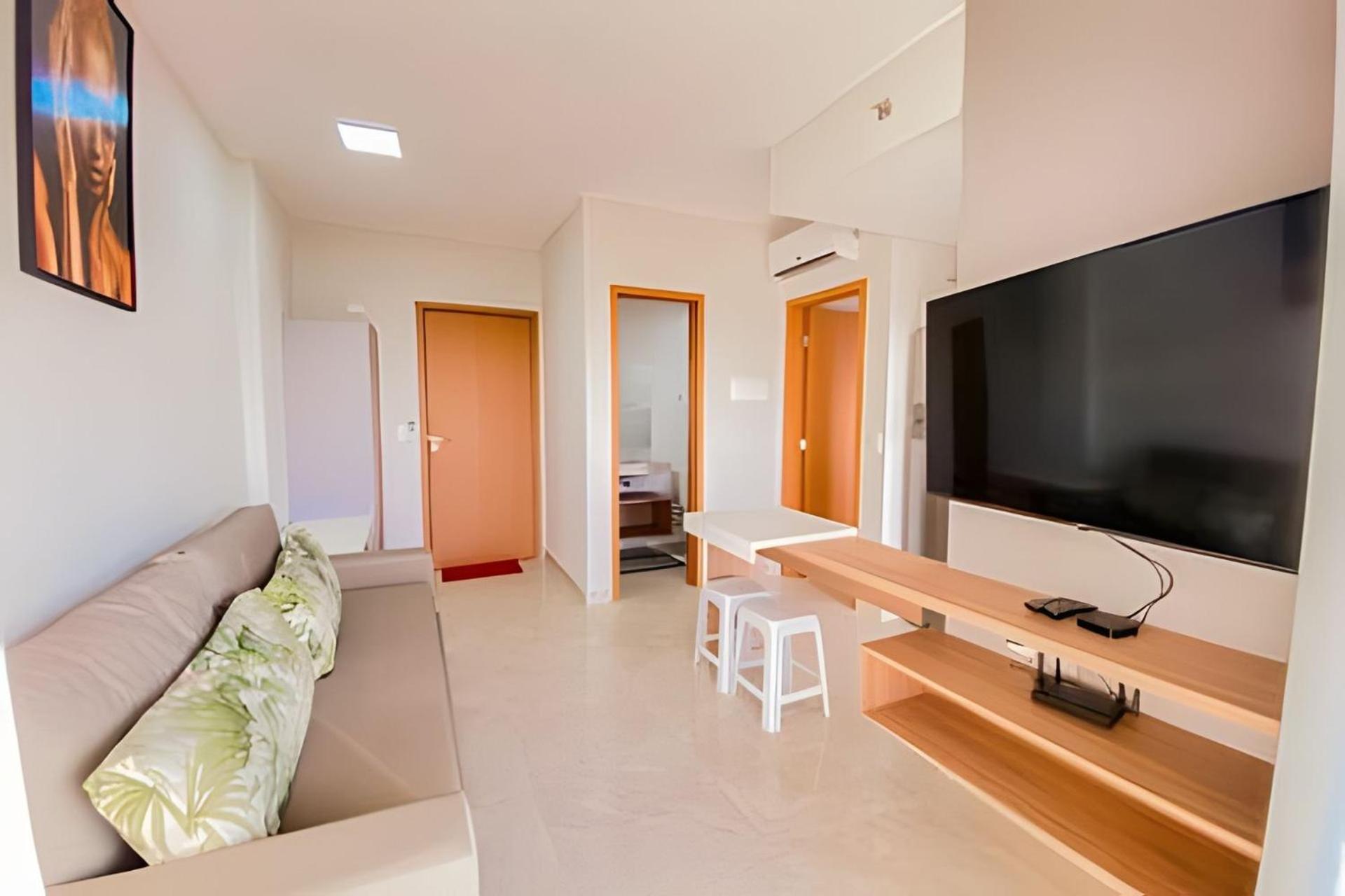 Apartamento Flat Com Sacada E Linda Vista Da Caldas Novas